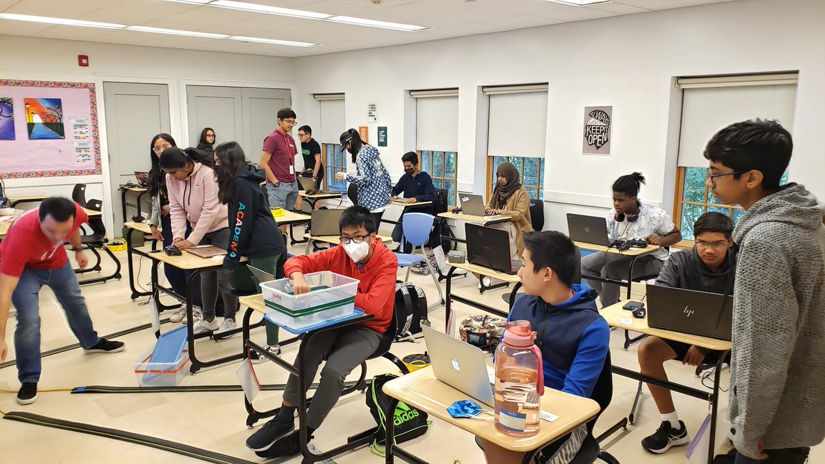 MOmilianMFS's tweet photo. The @mfsfox robotics team is proud to host today's FIRST Robotics workshop for 15 teams 150 students from all over NJ https://t.co/Z81b73w6xA