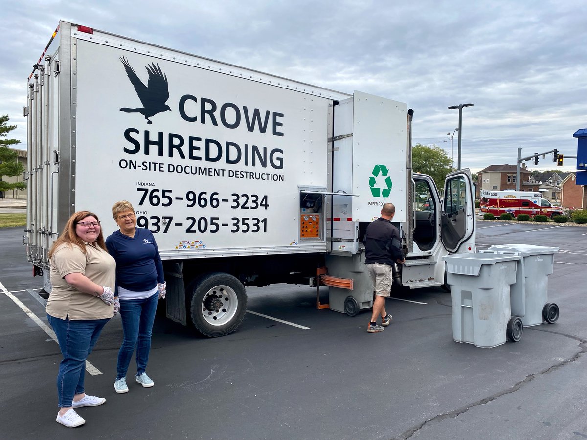waynebank1882's tweet photo. Itβs been a great morning of document shredding! Weβre glad to help keep our communitiesβ personal information secure. Thanks to all who stopped by! ππ
#WayneBank #YourFriendInBanking https://t.co/g9Jb8wBN6t