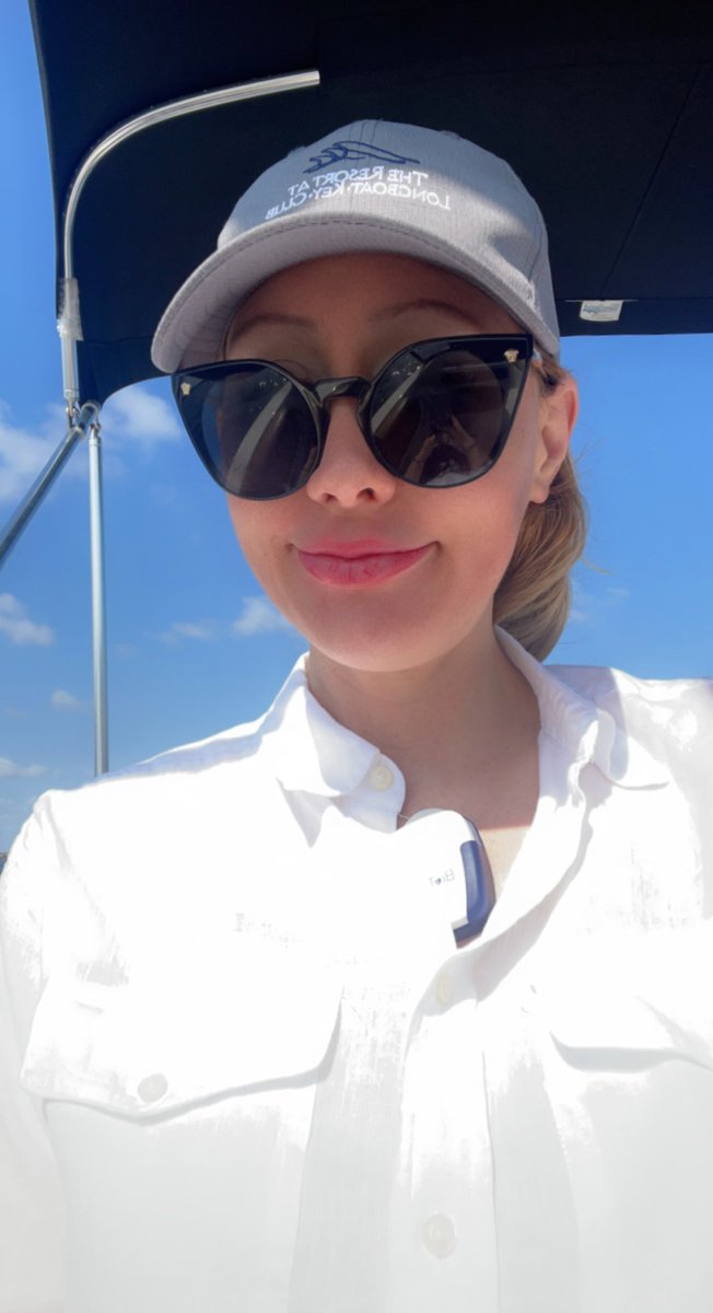 cannmcdonald's tweet photo. In the South of Sarasota Bay learning to drive a Bayliner. https://t.co/KTZf5k5zNO