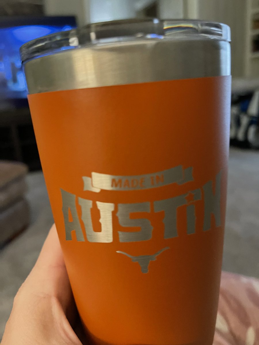 kenna_82371's tweet image. I avoid Lubbock because…well, it’s Lubbock…but already started repping the HORNS while I have my mimosas! I’ll be ready at kickoff! #idontembracethehate #ibringit #thatswhyihaveto #watchfromhome 🤘🏻🧡🤘🏻