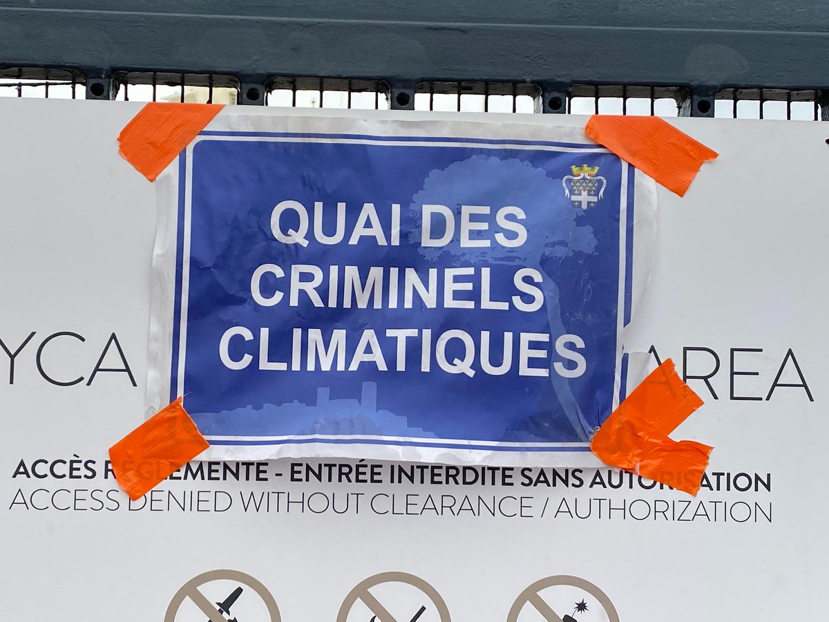 iciazur's tweet photo. Attac au port d'Antibes pour "désarmer les criminels climatiques".

➡️https://t.co/DlhdNgP0r8

@attac_fr @antibes_jlp #AlpesMaritimes #environnement https://t.co/cXSdJa5iU9