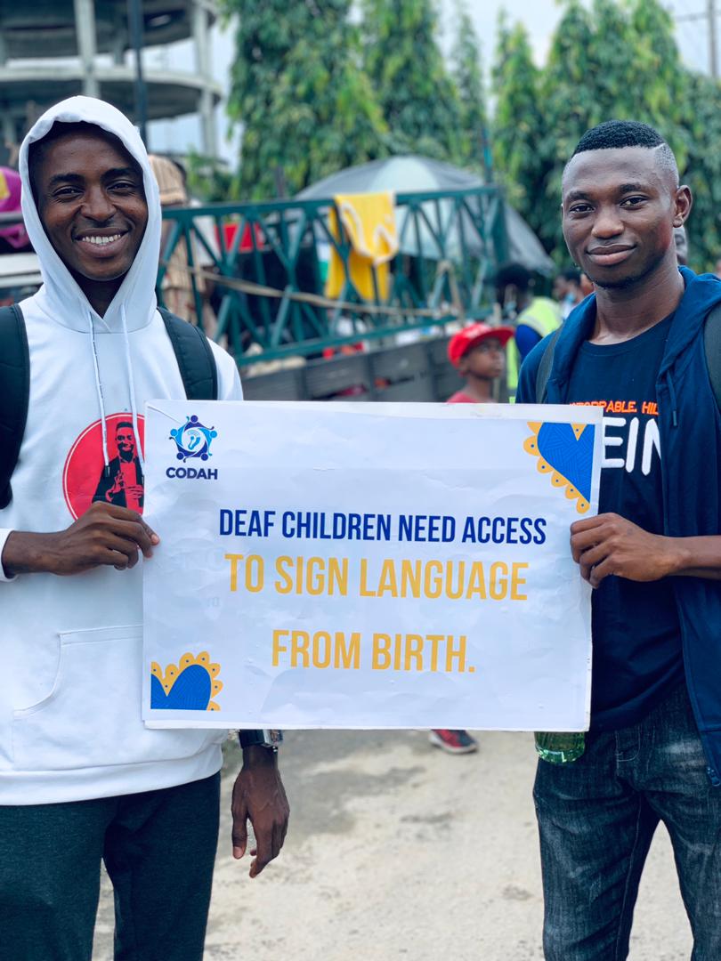 observersigns's tweet photo. #IDSL2022 #Deafawarenessmonth #thesignlanguageguy https://t.co/SxAiF5KfRO