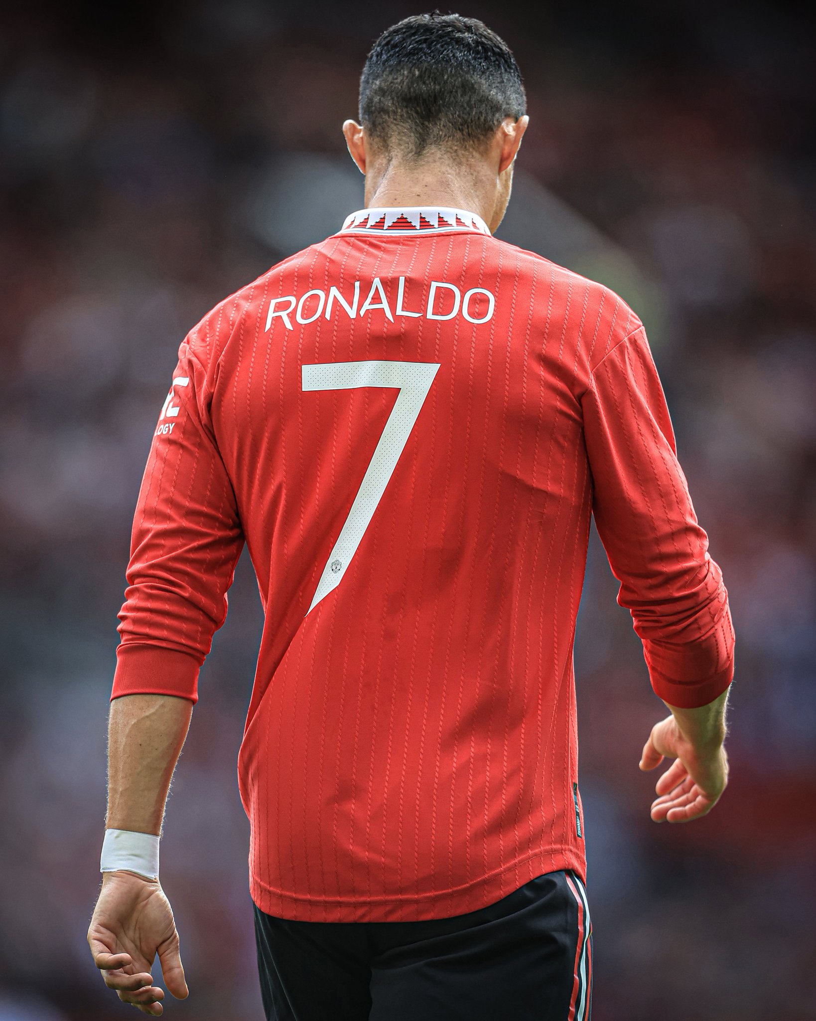 goal-on-twitter-speed-walking-off-after-dropping-an-attacking-clinic