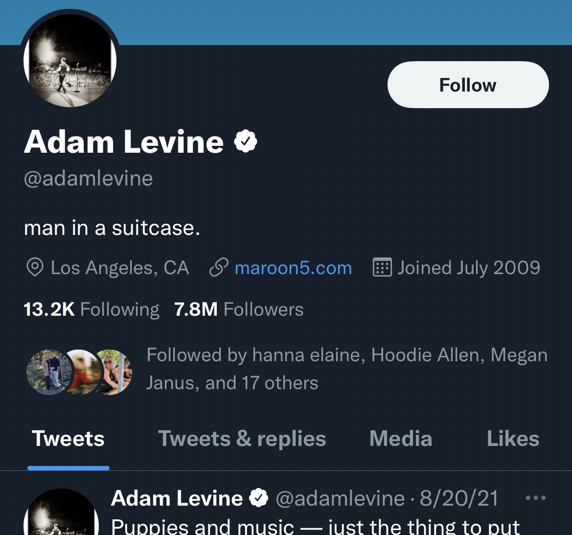 adrianadeyarmin's tweet photo. about to be “man with a suitcase” when more women come forward 💀@adamlevine https://t.co/BvTR3ywxIx