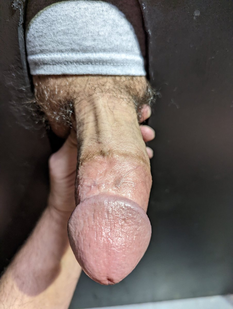 BobbyDr29615068's tweet photo. Younger friend returned to drop a load. He was teasing me by holding back his load until he was ready to release. Look at his girth!! One of my faves to suck. https://t.co/n80oIpac4P