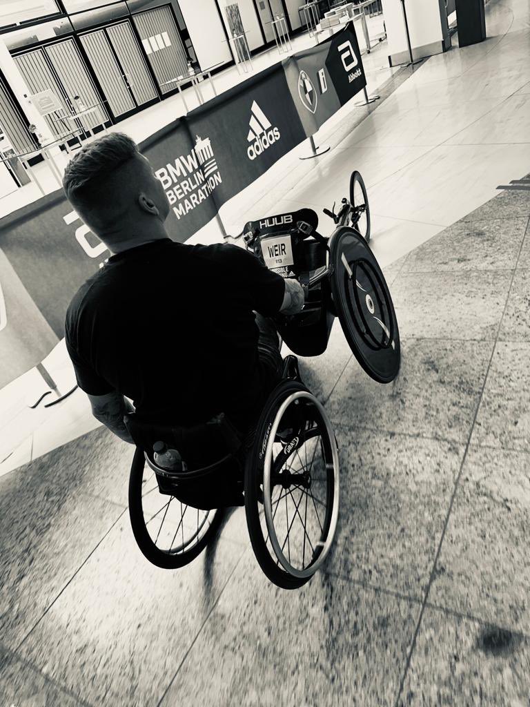davidweir2012's tweet photo. All set and ready for the @berlinmarathon tomorrow. @WMMajors @HUUBDesign @ABUS_UK https://t.co/Hu7RKoQAx0