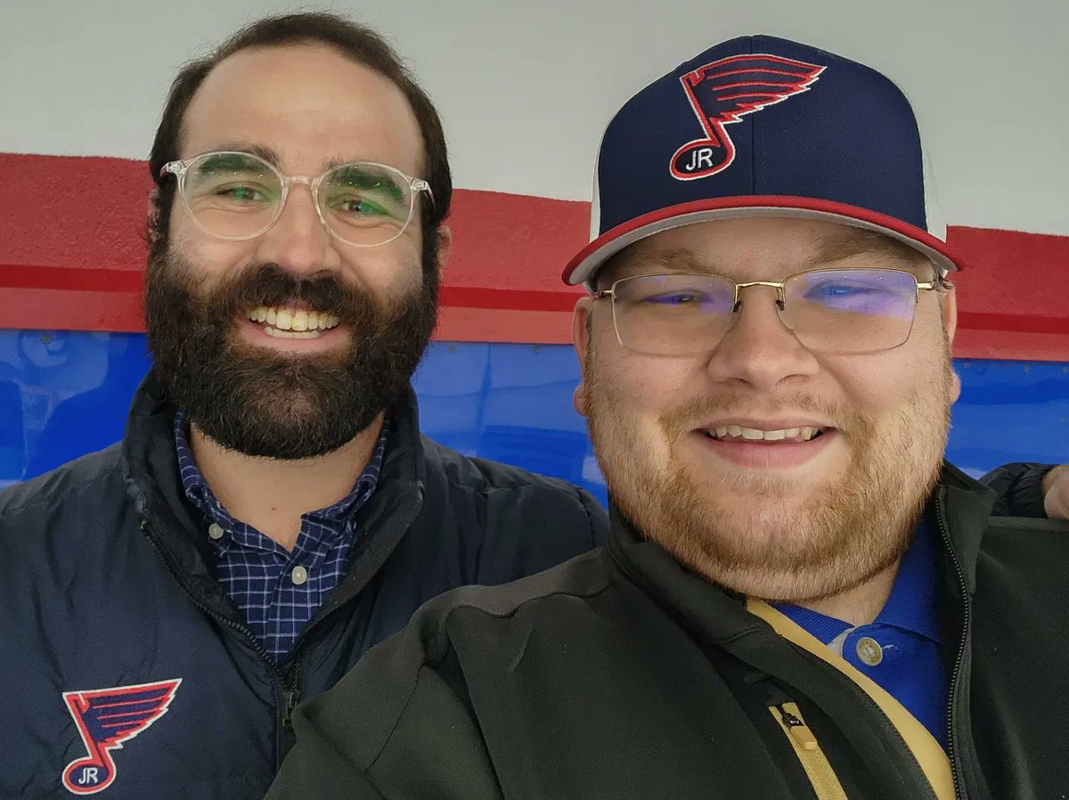 AaronPreston13's tweet image. The Duo back at it today on @MyHockeyTV!

2pm
@JrBluesHockey VS @WausauCyclones 

#JrNotes