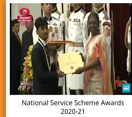APSTATENSSCELL's tweet photo. Hearty congratulations to all the National Service Scheme (NSS) Awardees, who received the the year 2020-21 from the Hon’ble President of India Shrimati Draupadi Murmu ji on the occasion of NSS Day by today.
Congratulations to Awardees of State of Andhra Pradesh https://t.co/W030TgEJ1m