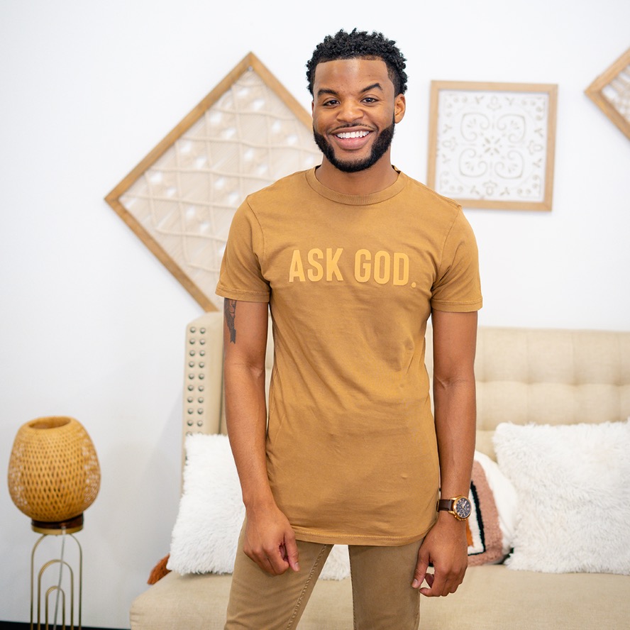 Have you shopped the WTAL Store? 🛍️ Get in on all the goods, including our gorgeous apparel and accessories, available now at WTAL.org/shop