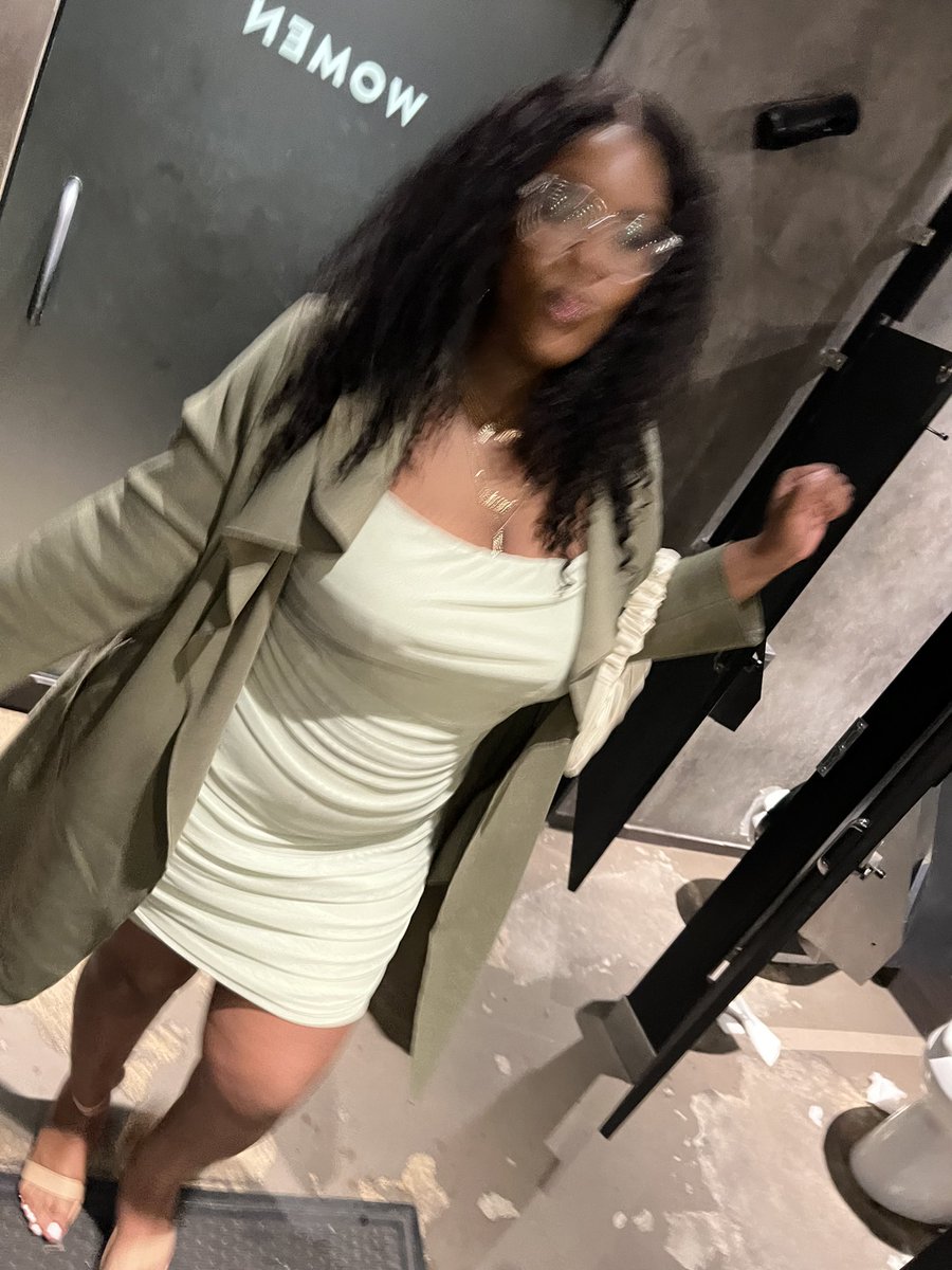 prettysharice's tweet photo. ✨Too Classy for this world, forever I’m that GIRL✨ https://t.co/fpxOVT7hds
