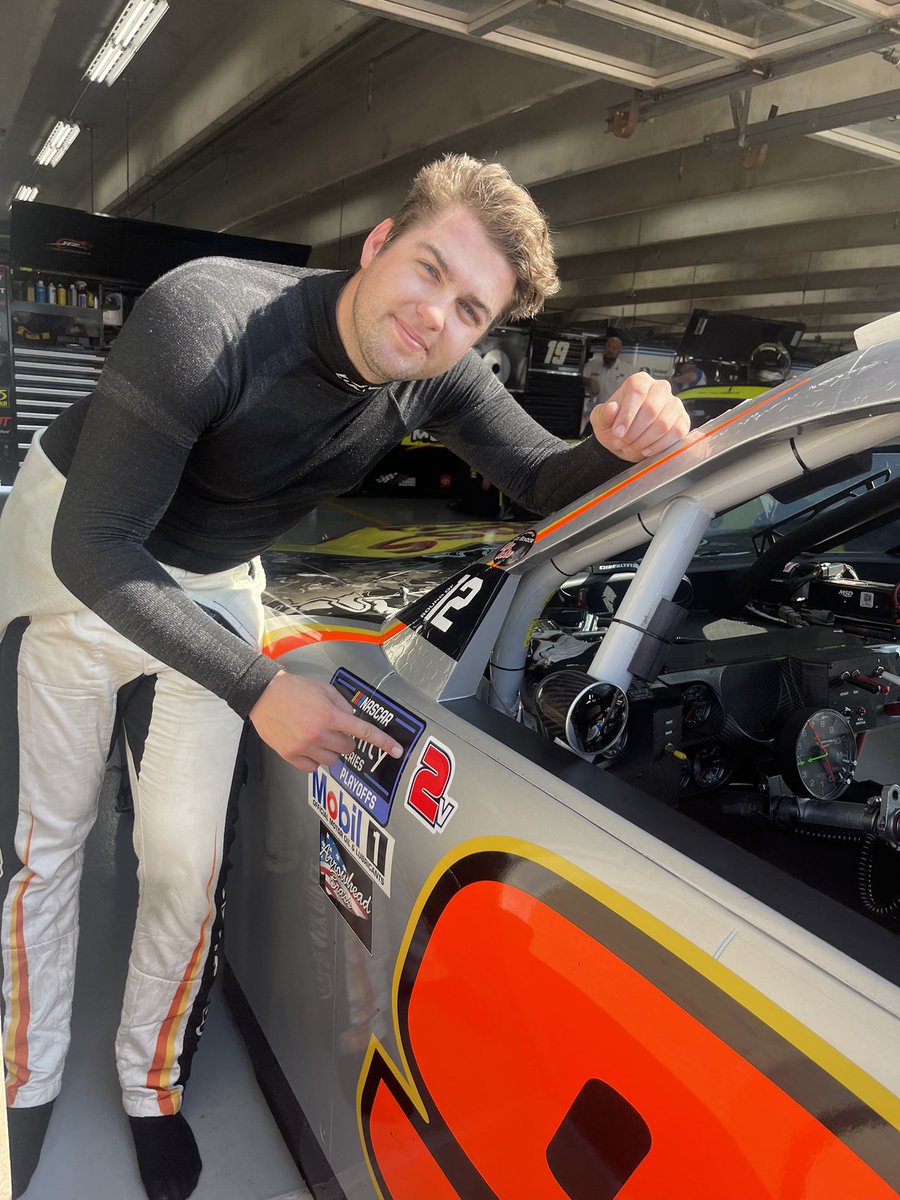 NoahGragson's tweet photo. Racing for DJ today https://t.co/co479yC5ip
