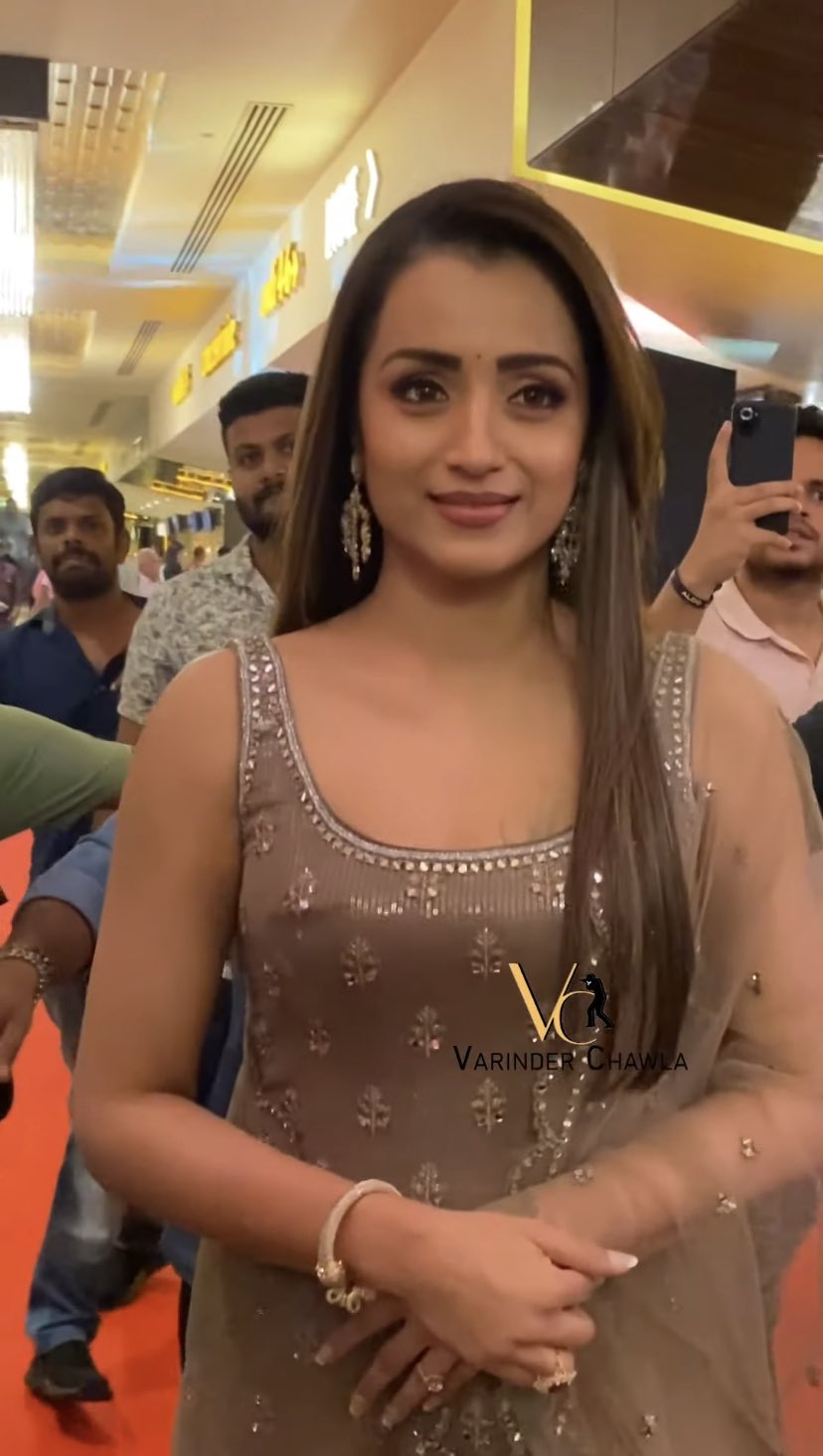 Fdbr8oYVUAE5rCD?format=jpg&name=large