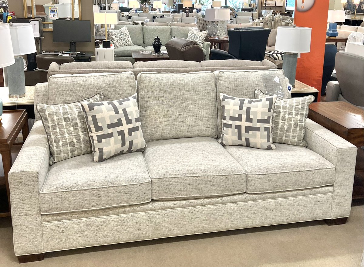 MartyRaes's tweet photo. Another fantastic buy on this Paul Roberts sofa. Now marked down to 2699! #columbiasc #westcolumbiasc #sofas #camdensc #sumtersc #interiordesign #lexingtonsc #comfort https://t.co/4cHaSDtrpU