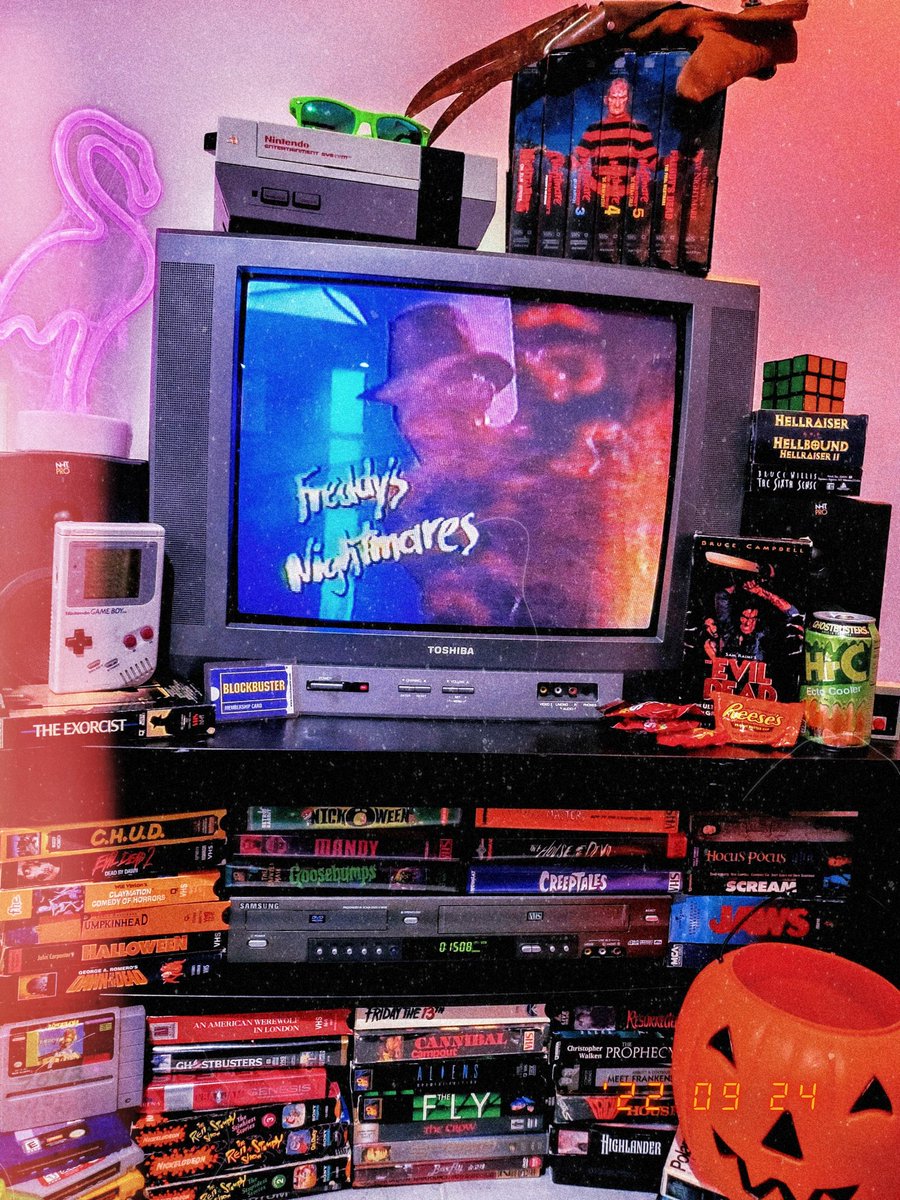 Louversmusic's tweet photo. Can't tonight, I'm busy. https://t.co/ErVnelRPwZ