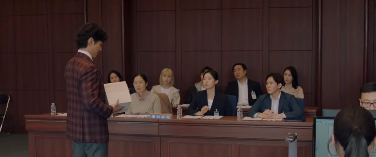 cloudiecheekie's tweet photo. ok but the long ass speech at the court scene amazed me like how tf did he do that?? and the way he deliver too??? istg he portrait the character so perfectly #OneDollarLawyerEp2 
#NamGoongMin #천원짜리변호사 #남궁민 https://t.co/QWHQ90CI6f