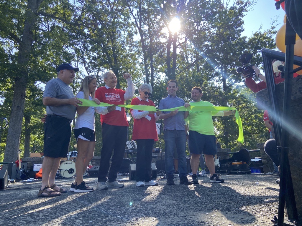 jag_pt_'s tweet photo. We are trilled to announce that this year's @valeriefund 5k Walk/Run was a huge success! We had a tremendous turnout of over 2,000 people in Verona Park on Saturday. Thank you to all the sponsors, participants and JAG-ONE Volunteers for supporting a great cause! https://t.co/mLxWv8Mhzi