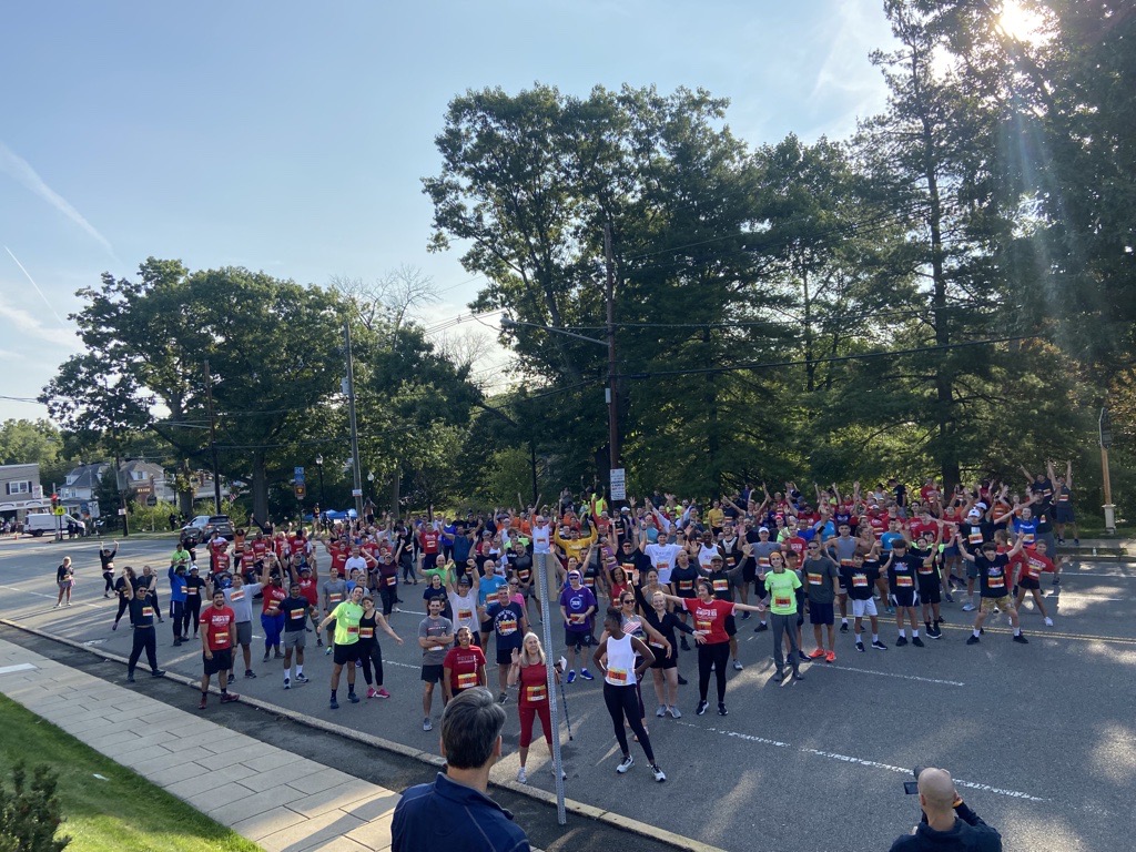 jag_pt_'s tweet photo. We are trilled to announce that this year's @valeriefund 5k Walk/Run was a huge success! We had a tremendous turnout of over 2,000 people in Verona Park on Saturday. Thank you to all the sponsors, participants and JAG-ONE Volunteers for supporting a great cause! https://t.co/mLxWv8Mhzi
