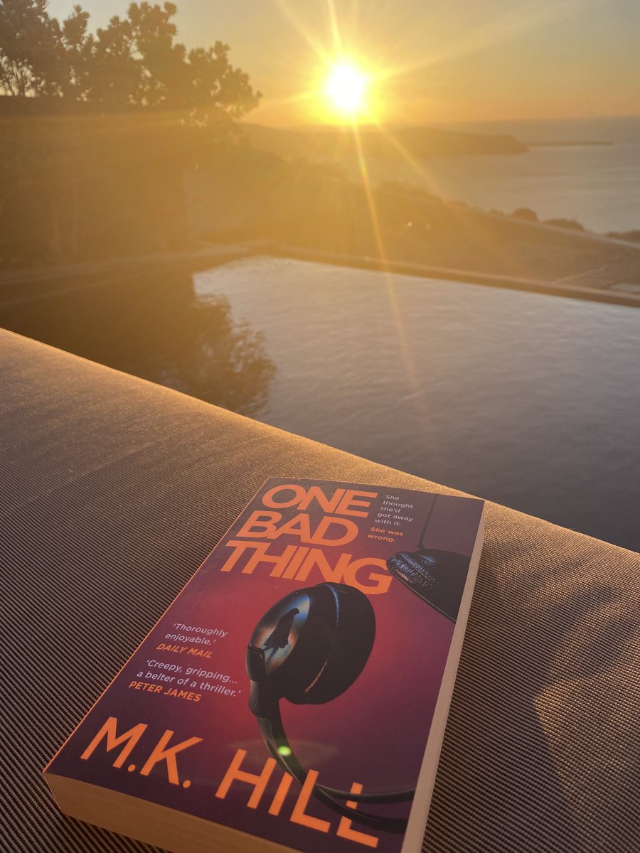 markhillwriter's tweet photo. How stunning is this view? (And the #santorini sunset ain’t bad either). #onebadthing https://t.co/KyOuTYsxZN