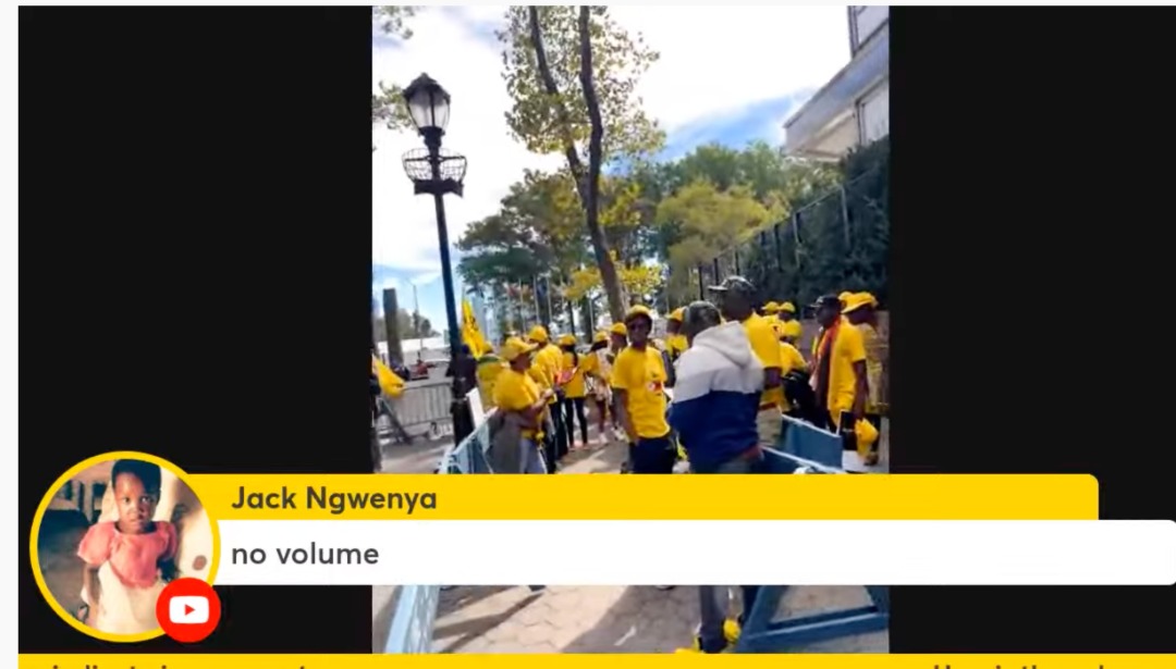 JonesMusara's tweet photo. Of the 100  malcontents CCC and G40 hired for demo in New York to beg for sanctions   only 17  showed up because there is no just cause.

 Also bcz there was disgruntlement by the malcontents over the looting of the demo funds by Ostallos, Hopewell &amp; Mahere.

What a mega flop! https://t.co/9lZbFhg4d7