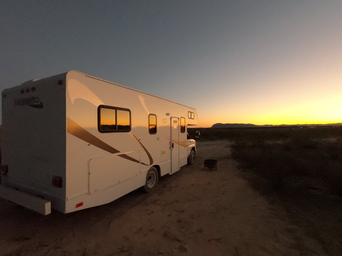 GoodSam's tweet photo. You and I both know the best way to see the country is by RV...
Rent this Class C and start exploring with #GoodSamRVRentals → https://t.co/ahyKLtwQdt https://t.co/JQEhVdT17V