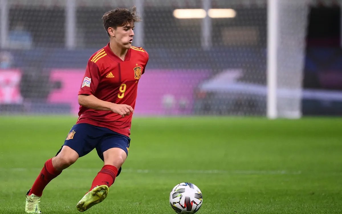 mysteryfootball's tweet photo. If Spain beat Switzerland tonight, we will give away a Mystery Football shirt to one lucky follower! 🇪🇸 

To enter: 
1️⃣ RT this tweet
🤝 Follow us

Good luck! 🤞🏻 https://t.co/HCSUgBrZ0n