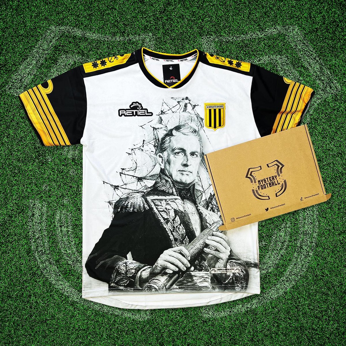mysteryfootball's tweet photo. If Spain beat Switzerland tonight, we will give away a Mystery Football shirt to one lucky follower! 🇪🇸 

To enter: 
1️⃣ RT this tweet
🤝 Follow us

Good luck! 🤞🏻 https://t.co/HCSUgBrZ0n