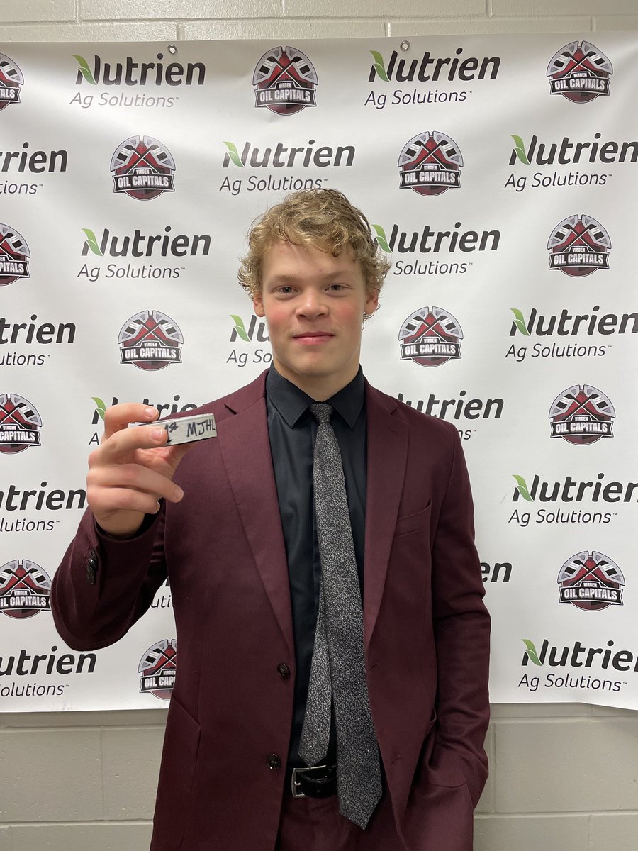 OilCapsHockey's tweet photo. 🚨🚨Congratulations to forward Josh Lehto on his first goal as an OIL CAP and to forward Brett Sabel for his MJHL GOAL🚨🚨 

@mjhlhockey | @VirdenTown https://t.co/bVcQgVYpz4