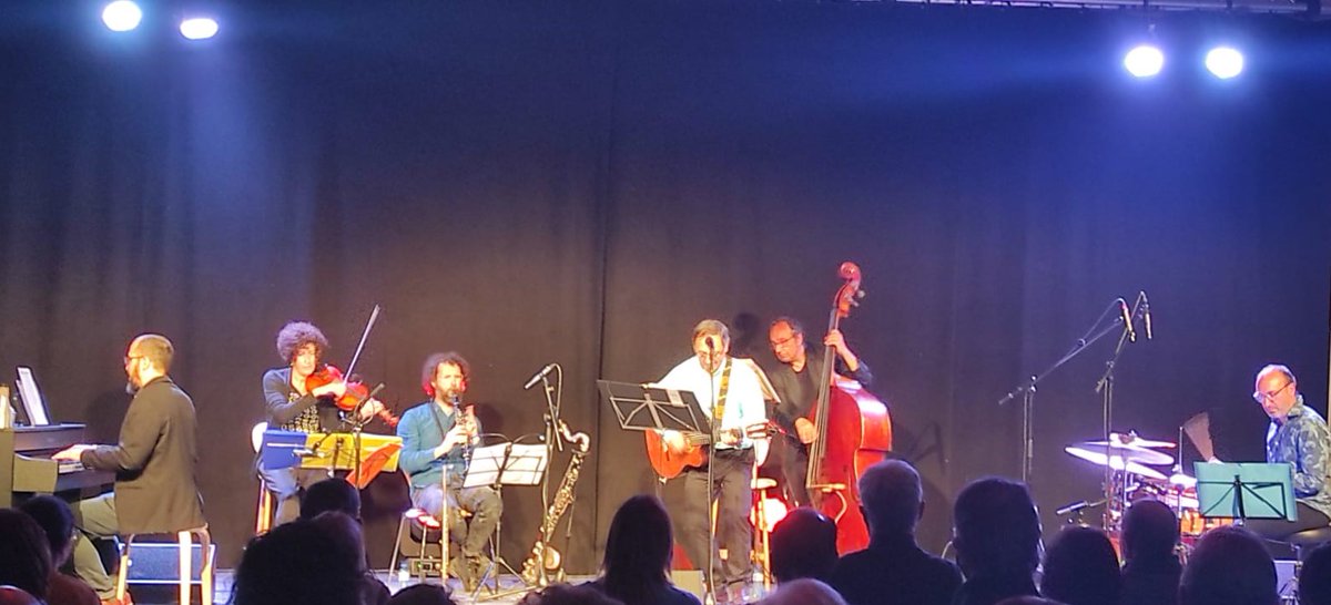 Diumenge 30 d'octubre, al teatre Bartrina de Reus, concert centenari Gabriel Ferrater a les 18 h. Amb aquesta banda de luxe: Joan Artigas, Núria Balcells, Pau Domenech, Martí Hosta, Artur Regada, Sergi Sirvent.