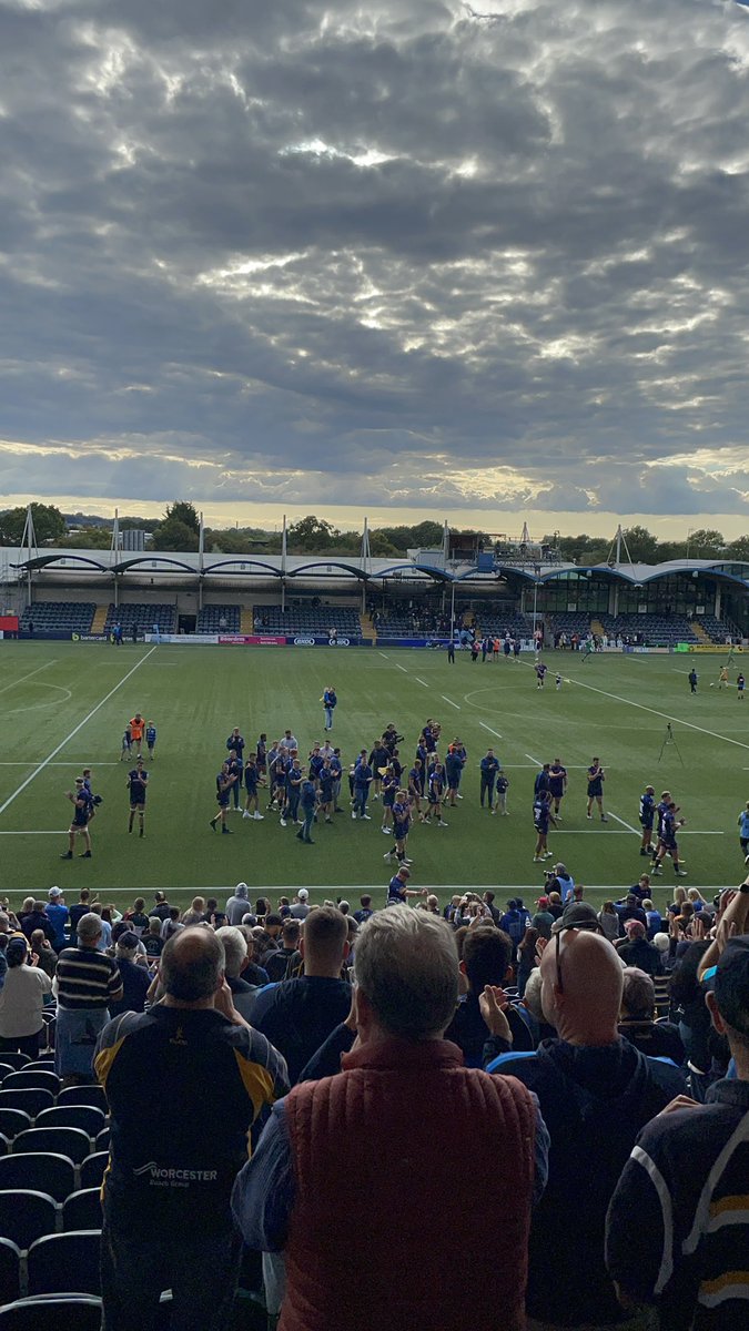 rallonby's tweet photo. Amazing  @WorcsWarriors !!! Can’t surely be the end 🥲#WeAreWarriors #ourclub #together https://t.co/o7pL9cjEOq