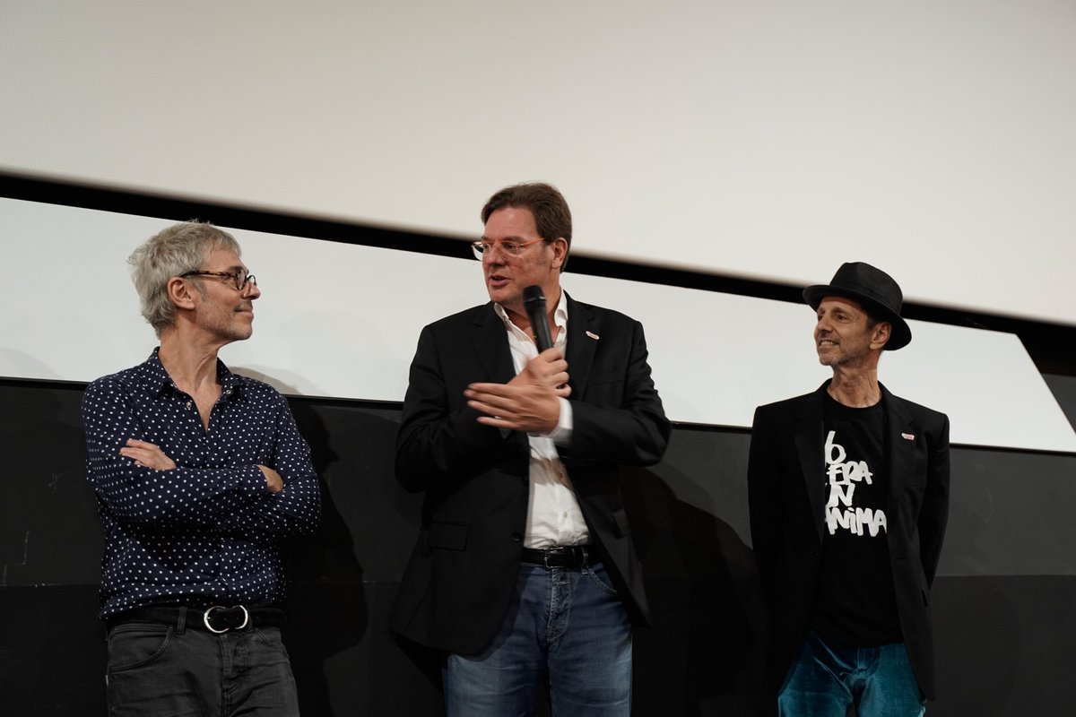 #70SSIFF  #MadeInSpain
🎞 Tequila 🎥 <a href="/LongoriaAlv/">Alvaro Longoria</a> 

Iñigo Pastor 🗣“Fue el primer grupo de rock and roll que conquistó a los adolescentes. Eran como los Rolling Stones de la época, que acababan de tocar por primera vez en España”.
🌐sansebastianfestival.com/2022/diario_de…