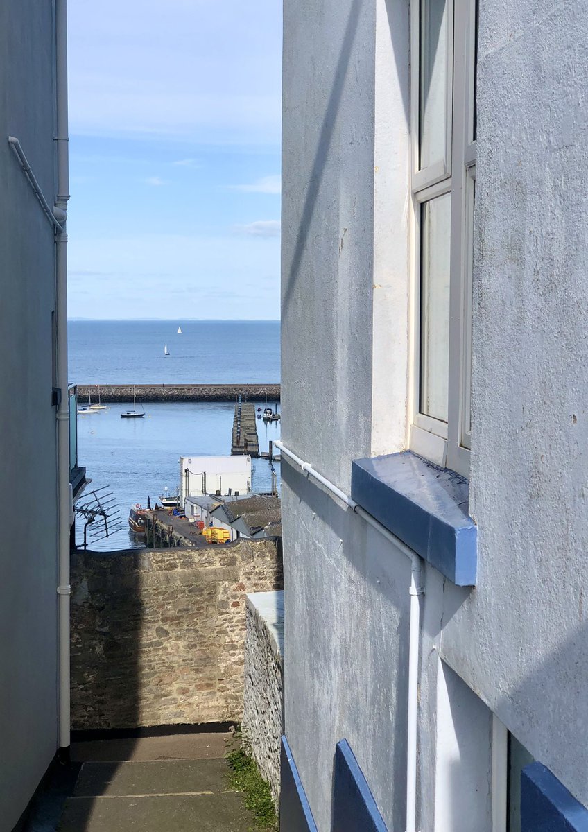 LorraineInglisD's tweet photo. A few more pics from beautiful Brixham last weekend☀️🛥⚓️ #brixham #DEVON #ilovedevon #exeterhour #Exeter #reflections #coast #chilling #blueskies #nofilterneeded https://t.co/fqku3iz7tq