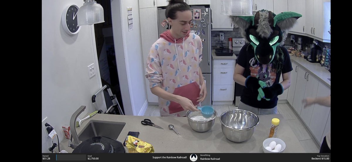Paws_Fur_Cause's tweet photo. Chef @SkylierRain is on stream now preparing to bake with his assistant @KomodoKitty!

https://t.co/mhV7NUYGJj https://t.co/M3mBY1zarz