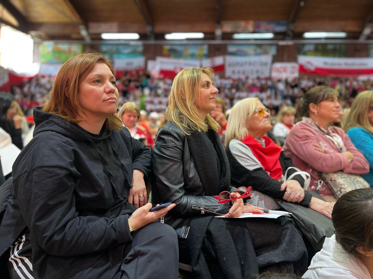 KBanfi's tweet photo. AHORA | Comienza el 9no Encuentro Nacional de Mujeres Radicales en Bariloche donde junto a mujeres dirigentes de todo el país trabajaremos una agenda de políticas publicas de cara al 2023.
#ENMR
#40DConstruyendoCiudadania https://t.co/ZN7HSUNYdw