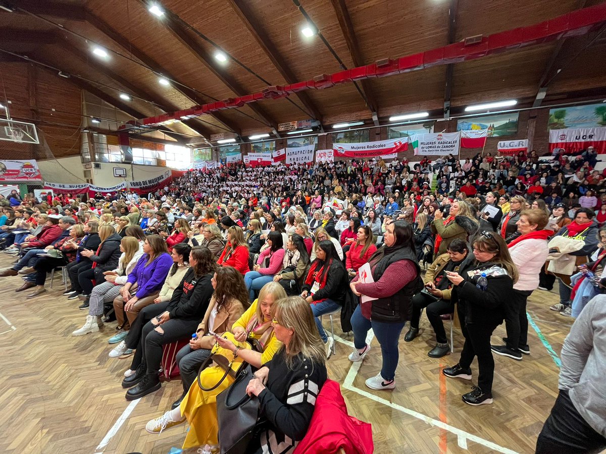 KBanfi's tweet photo. AHORA | Comienza el 9no Encuentro Nacional de Mujeres Radicales en Bariloche donde junto a mujeres dirigentes de todo el país trabajaremos una agenda de políticas publicas de cara al 2023.
#ENMR
#40DConstruyendoCiudadania https://t.co/ZN7HSUNYdw