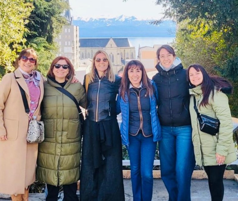 KBanfi's tweet photo. AHORA | Comienza el 9no Encuentro Nacional de Mujeres Radicales en Bariloche donde junto a mujeres dirigentes de todo el país trabajaremos una agenda de políticas publicas de cara al 2023.
#ENMR
#40DConstruyendoCiudadania https://t.co/ZN7HSUNYdw