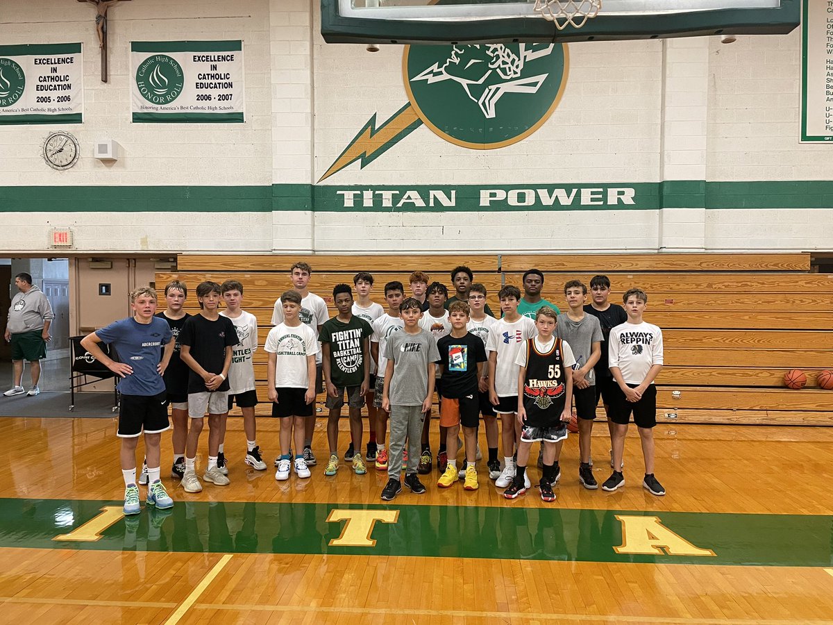 BoylanBBball's tweet photo. What a great skills camp! Kids brought a ton of energy this morning as we worked on fundamentals and certainly improved our skill level! Looking forward to the next one in October!
#relentlessfight https://t.co/9hPdjn8TyA