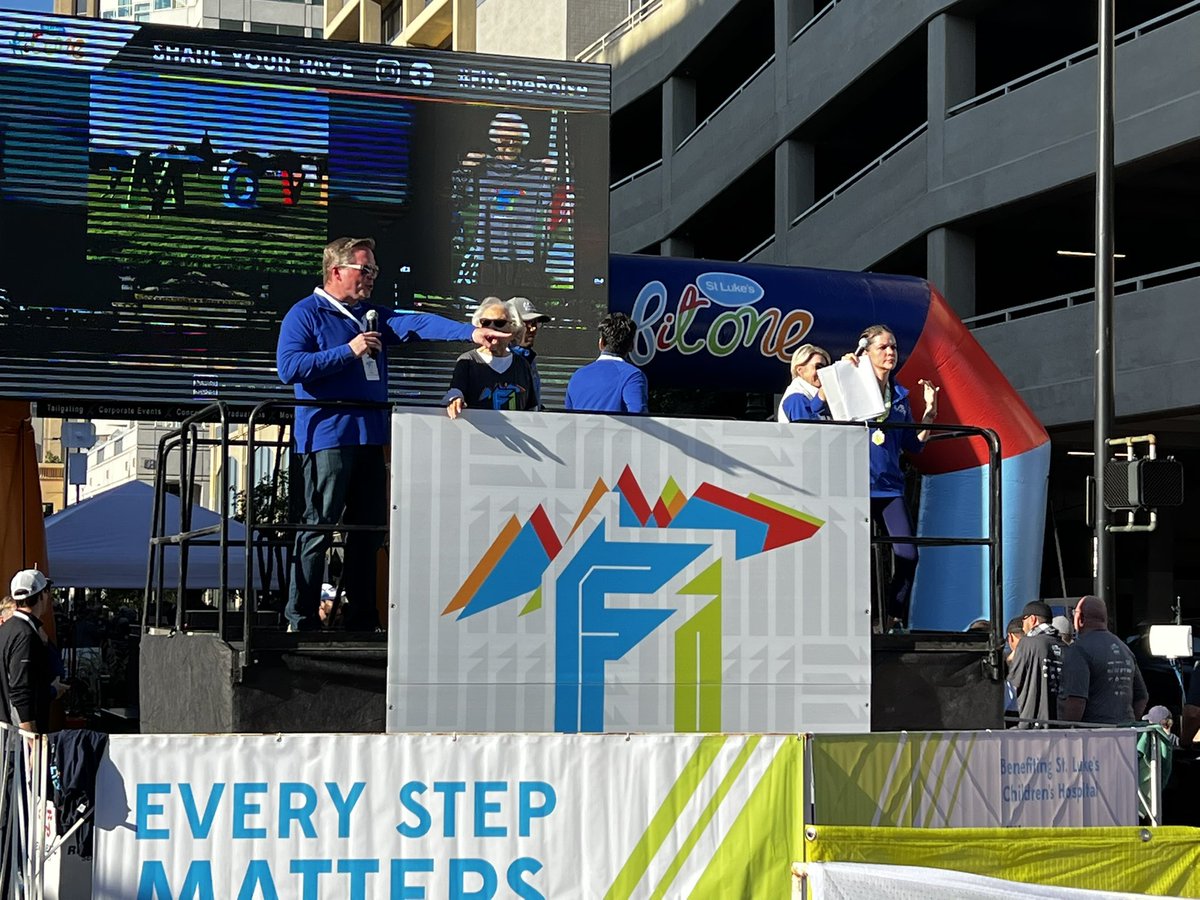 StLukesPR's tweet photo. What a beautiful morning for @FitOneBoise! The energy has been amazing! https://t.co/wMWqEE3lZj