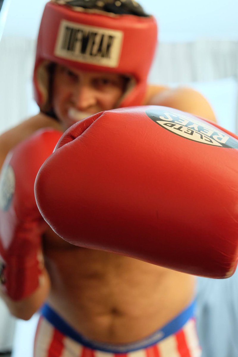 MaxFordBoxer's tweet photo. its Saturday ready for some rounds ?
#kinkboxing https://t.co/2slObl23GV