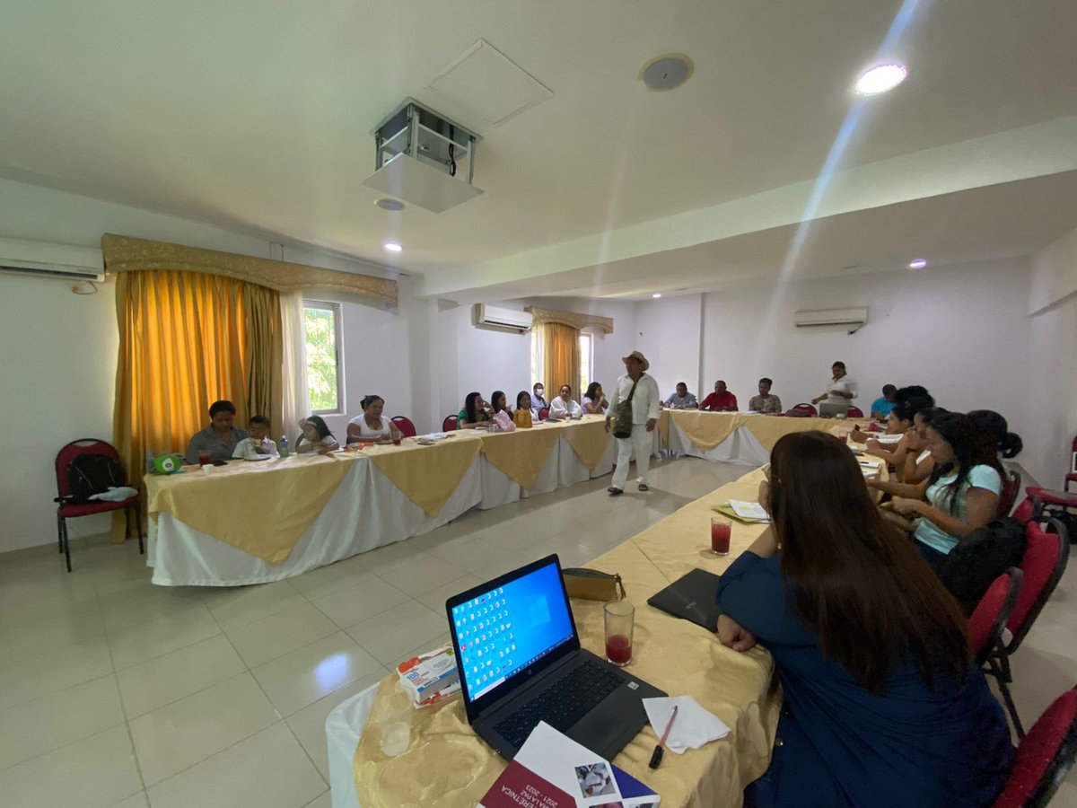 cabildokankui's tweet photo. Compartiendo la apuesta territorial y autonómica que implica la Línea Negra con estudiantes del diplomado de ciudadanía Etnica de #alianzainteretnicaparalapaz seguimos #luchandofuerte para consolidar la gestión con resultados. @ONIC_Colombia @AfrodesColombia @cabildokankuamo https://t.co/nttuVQ5cKS