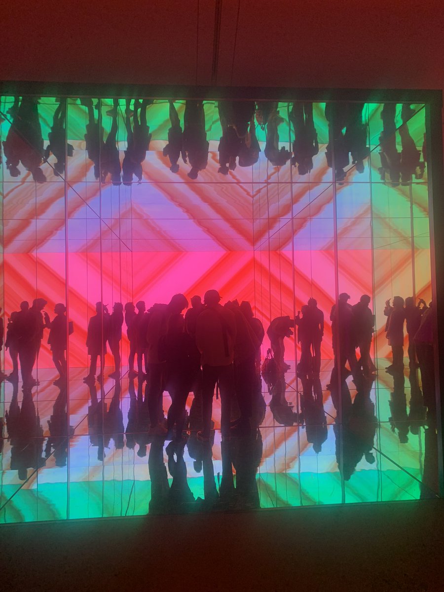 SumsionMichael's tweet image. INTO SIGHT, Sony Design’s LED screen art installation at Cromwell Place today #LondonDesignFestival @CromwellPlaceUK @Sony #intosight #ldf22 @BromptonDesign @L_D_F