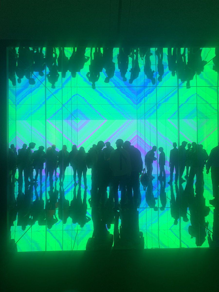 SumsionMichael's tweet image. INTO SIGHT, Sony Design’s LED screen art installation at Cromwell Place today #LondonDesignFestival @CromwellPlaceUK @Sony #intosight #ldf22 @BromptonDesign @L_D_F