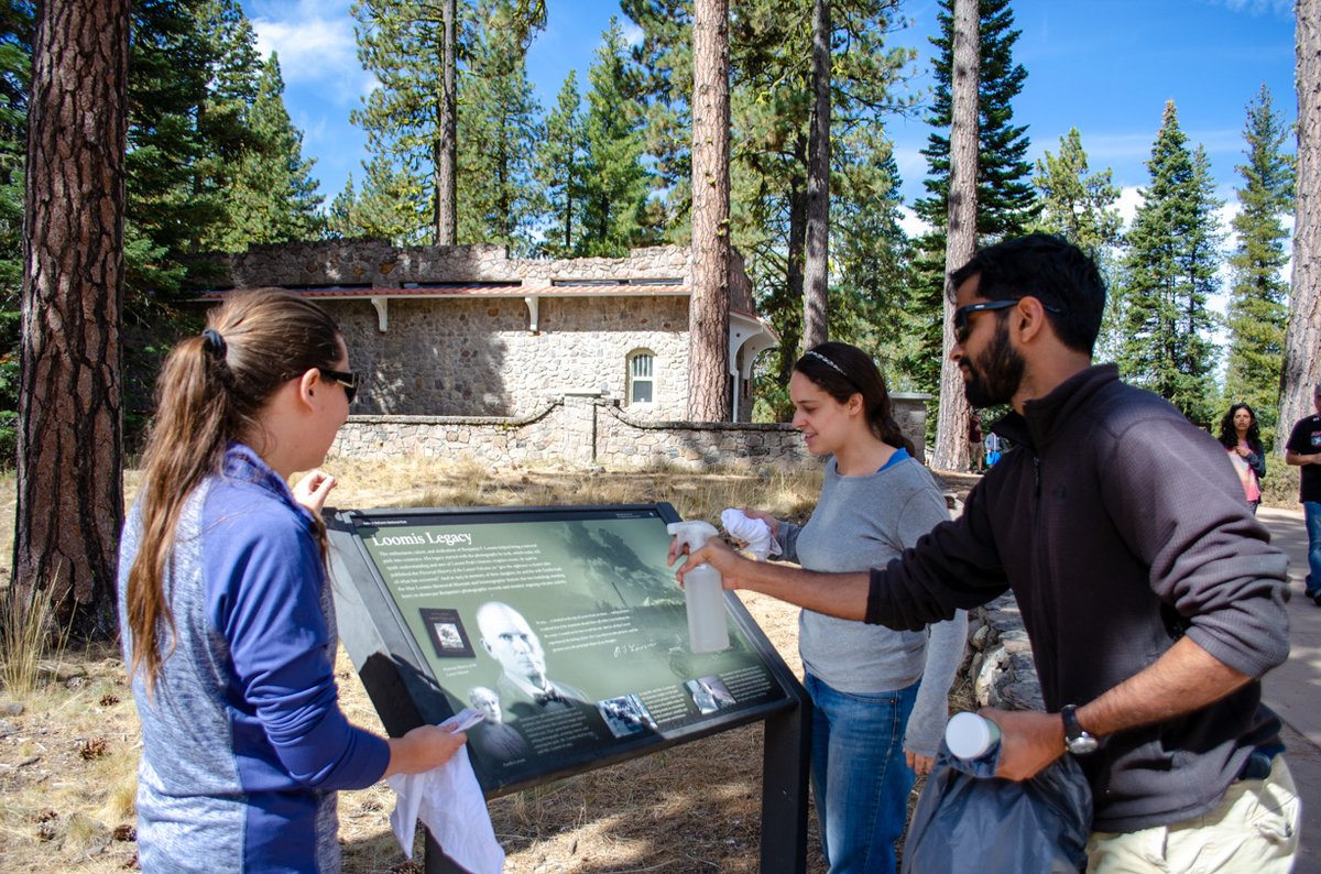 LassenNPS's tweet photo. Enjoy free entrance to all national park sites today in celebration of National Public Lands Day! Clean a park wayside at Lassen Volcanic and earn an entrance pass for any federal public land for use at a later date. Learn more at https://t.co/WYLQjwBwwx #NPSVolunteer #NPLD https://t.co/DthuKUpw4v