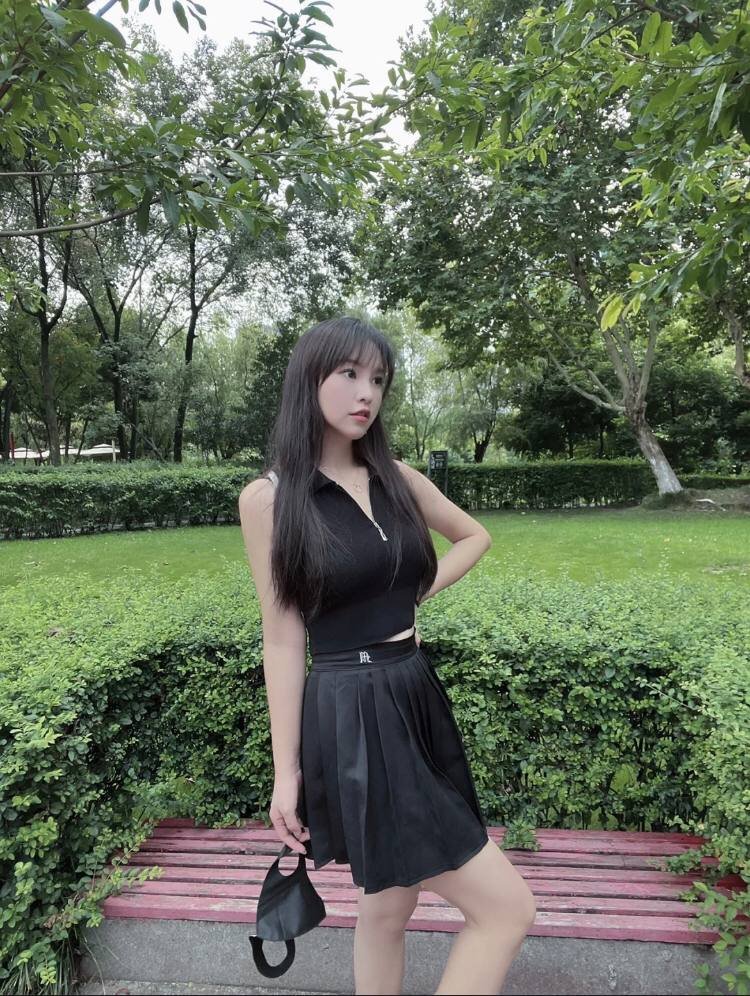 lisa tweet media