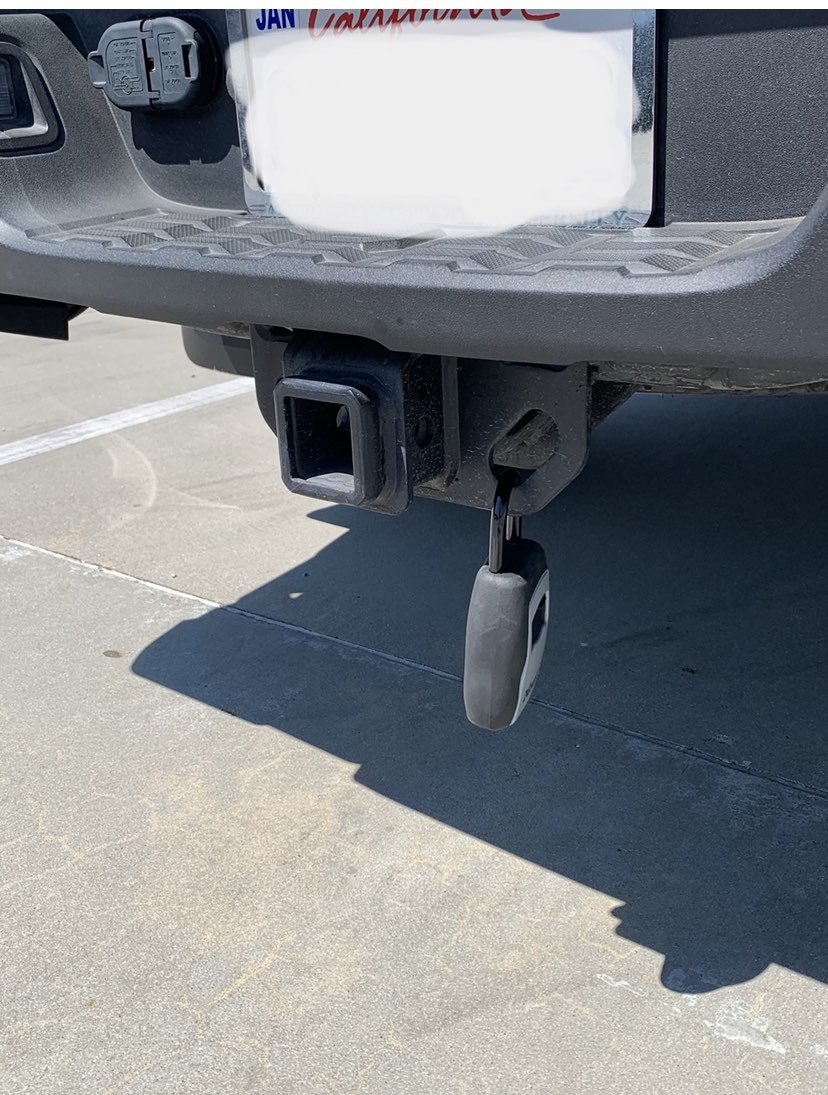 LHSLASD's tweet photo. #HideItLockItKeepIt
Vehicle burglaries and theft of vehicles have not slowed down. Help us out by doing your part.ย
Do Not hide your keys/key fob around your vehicle or leave them inside of your vehicle.
Do Not leave valuables in your vehicle.
https://t.co/YCWaofwEzl https://t.co/MTAiR2V6nW