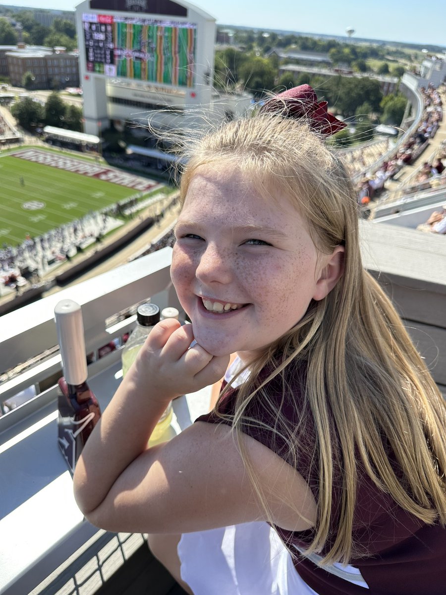cflorreich's tweet photo. #HailState #TheBalconies https://t.co/Mojr8BA63O