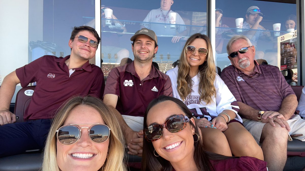 allysonmay19's tweet photo. #HailState dawgs. 🐶 https://t.co/cuOxKYdXQW