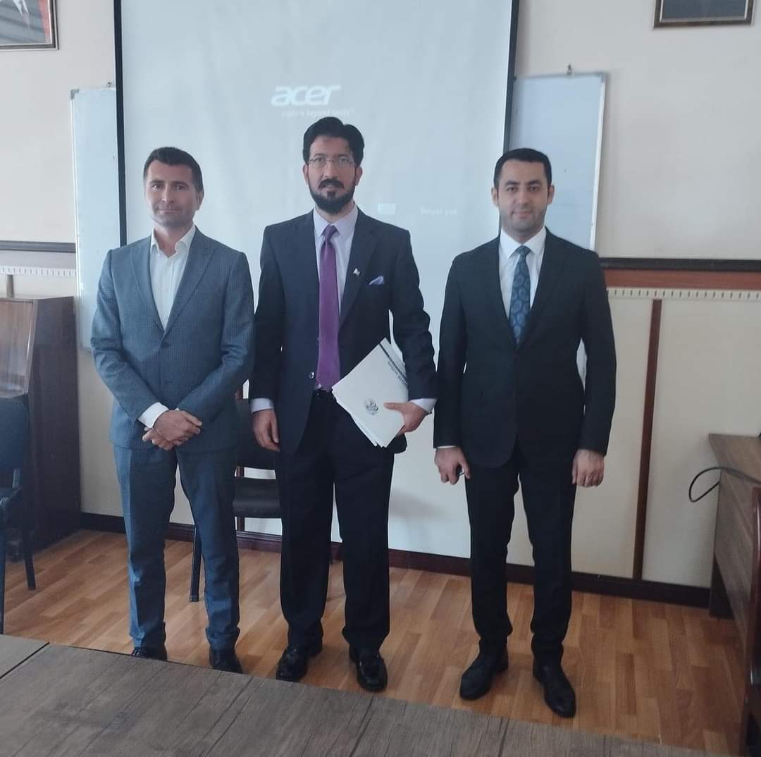 Azerbaijan: Interactive session with the students of Department of Urdu Language at Baku State University.
#Baku