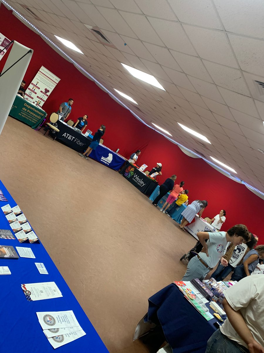 M0rganHPD's tweet photo. In honor of Hispanic Heritage Month join us at 333 S. Jensen Dr. Meet and greet with local law enforcement agencies while we collect donations for the Hurricane Fiona relief in Puerto Rico. #victimservicesdivision #houstonpolicedepartment #HispanicHeritageMonth2022 https://t.co/LOaDU2K0jY