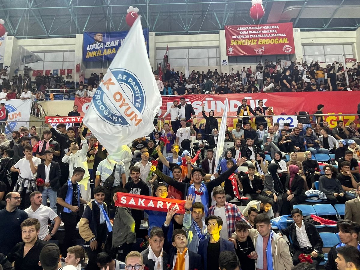 akgenclikcumra's tweet photo. #ilkoyum Recep Tayyip Erdoğan
#ilkoyum AK PARTİ https://t.co/PtpuHGb0Je