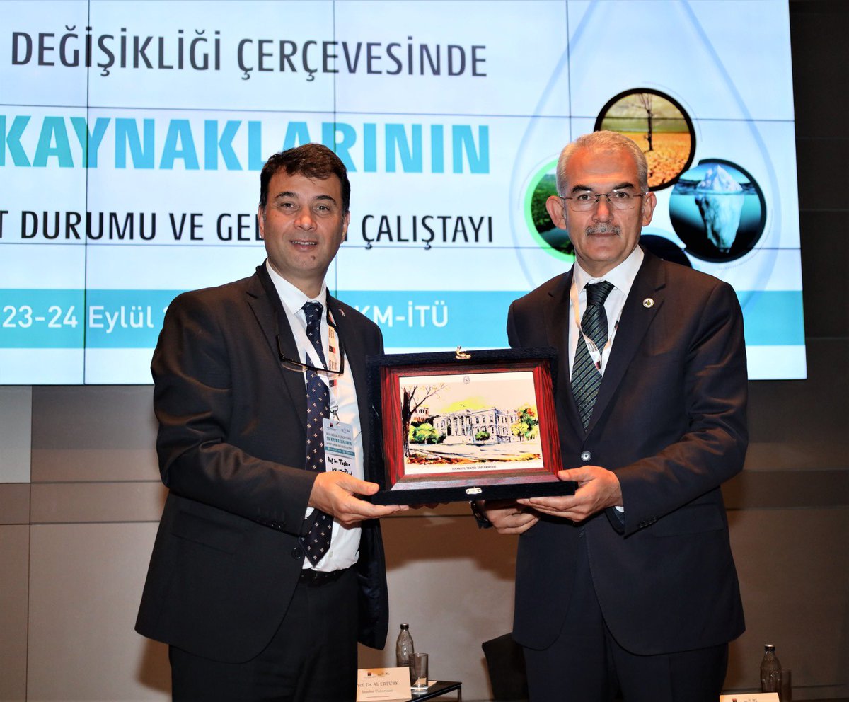 BekirKARACABEY_'s tweet photo. Bugün İstanbul’da TÜBA ve İTÜ tarafından gerçekleştirilen, 
İklim Değişikliği Çerçevesinde Su Kaynaklarının Mevcut Durumu ve Geleceği Çalıştayına katıldık.

Suyu tasarruflu kullanmak ve suyun geleceği için ormanları korumak hepimizin görevi… https://t.co/QutYy909nh